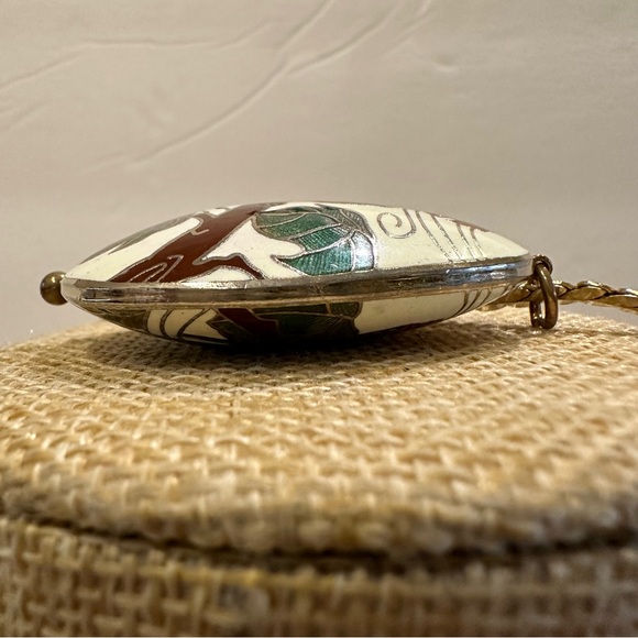 Vintage Cloisonne Bird / Parrot Pendant Necklace gold tone, oval shape white - Picture 8 of 10